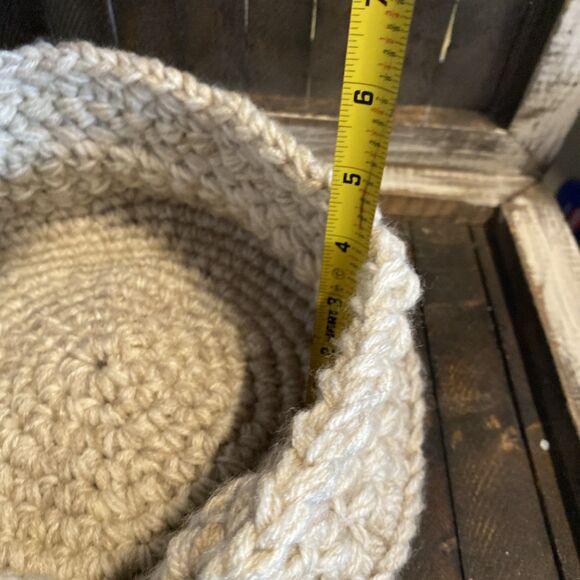 Small Handmade Crochet Round Cat Dog Bed Warm Snuggle Padded Beige - Picture 7 of 9